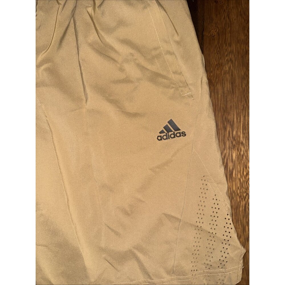 Adidas Axis 22 Shorts Lot 2 Men’s M Sand Pink 9" Gym Training Athletic - Picture 5 of 15